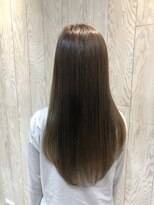 ヘアートゥリース 武蔵小杉店(hair trees) ナチュラルストレートヘア