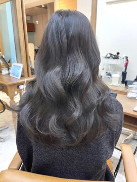 ミラリー トウキョウ(Mirareee Tokyo) 20代30代40代◎栗色波巻きミルクチョコレート艶感エギョモリ