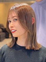 ティア(Tia.)&nbsp;（くびれヘア/シースルー/おくれ毛/韓国ヘア/ベージュ）