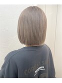 ホワイトベージュカラー
