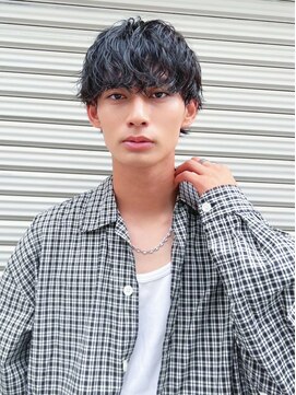 ツーダブル 大阪梅田(WW..) ツイストスパイラルパーマ波巻きスパイラル刈り上げマッシュ