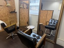 サロンズ エクル(salon’’s ECRU...)