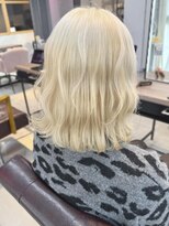 ザコーストバイネオリーブ 辻堂店(The coast by neolive)&nbsp;ホワイトブロンドヘア