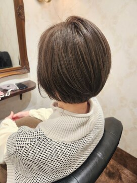 クララデアンシュシュ クララ店(Kurara de UN CHOU-CHOU) ハイライトオンカラー