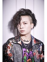 トリットフューアトリット(Hair & Make studio Tritt fur Tritt) EDGY／Hard Wave