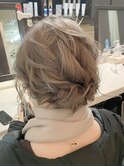 ショートボブのアップスタイル