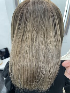 エスカーラ 表参道(THE ESCALA) @aidaman321/ゆるふわロング/センターパート/スイートAライン