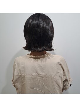 ファースト 泉中央店(first) 外ハネにミディ