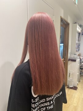 エイト新宿店(EIGHT shinjuku) ピンクベージュ