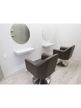 一人のスタイリストが仕上げまで担当☆髪のお悩みやご要望をしっかり聞いてくれるから、満足度も◎