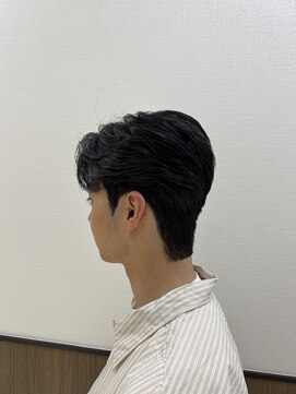 ステージ(STAGE) ダウンパーマ 韓国メンズヘア センターパート カルマパーマ