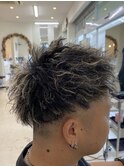 ツイストスパイキーショート×ハイライトカラー
