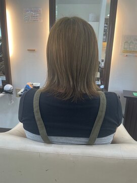 ヘアーメイクフィールヒルズ(FEEL HILLS) ハイトーンベージュ