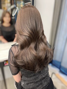 フォンズ(FONS) 透明感グレージュカラー/韓国くびれヘア/艶カラー/表参道