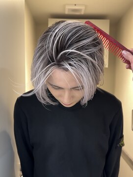 ファミリア 新宿(familiar) ホワイトグレーバレイヤージュ