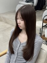 レヴィア(REVIA)&nbsp;レイヤーカット髪質改善トリートメント縮毛矯正