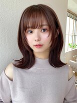 ラルユー 金山(LallYou)&nbsp;韓国風レイヤー/外ハネくびれ/ミディアムレイヤー/ぱっつん前髪