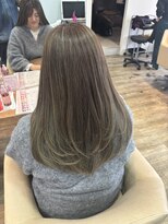 フレイムス ヘアアンドリラックス 大宮東口店(Frames)&nbsp;シークレットハイライト×カーキグレージュ×ハイレイヤー