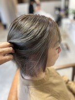 アヤジンビオス店(Ayajn bios) 30代、40代、ショートスタイルとインナーカラー