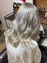 ブレイズヘアー(BLAZEhair)&nbsp;【透明感デザイン】ホワイトミルクティグレージュ×ブリーチ３回