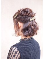 ロジェ(loje)&nbsp;【LOJE】ラフなカジュアルハーフアップ