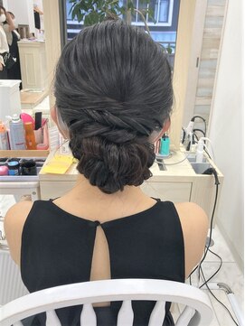 リサ 恵比寿(risa.) 大人シニヨン