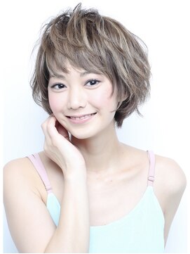 カラーリゾートAi 葛西店 オナ可愛いショートボブ