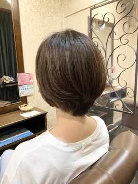 ダリ 本店(DAHLI) ナチュラルショート