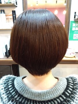 ビハーラ(Vihara) シルキーカットで創るショート