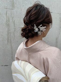 ヘアーサロン シム(hair salon Cime)の写真/【2026年成人式/卒業式のご予約も受付中】着付けに似合うcimeのヘアセットと組み合わせて可愛くも上品にも*
