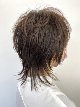 アドラーブル ココロ 新潟(adorable CoCoLo) 抜け感♪20代ハイライトショートカットグレージュウルフカット