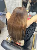 大人可愛い透明感立体感グレージュ×エアストレート