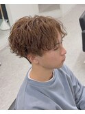 センターパートツイストスパイラルパーマ