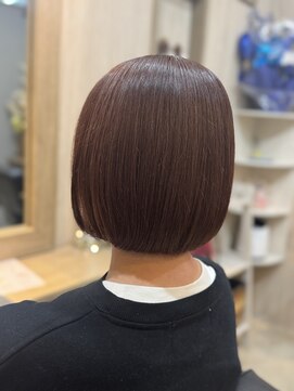 ボブ×艶カラー