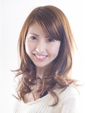 ビスコンティ(VISCONTI) ふわカールのロングスタイル