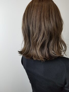 グランエクラ バイフルショウ(GRAND ECLAT by FURUSHO) 大人可愛い20代30代40代 こなれミディアム