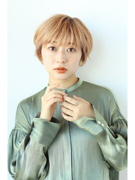 エクリ 麻布十番(equri) ハイトーンのハンサムショート/30代40代50代