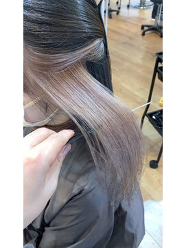 ネウィ 梅田(newi) 【KOUKI】インナー×ホワイトベージュ