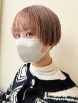 サラ ビューティ サイト 春日(SARA Beauty sight) 冬服に合わせたショートスタイル/上西リキ