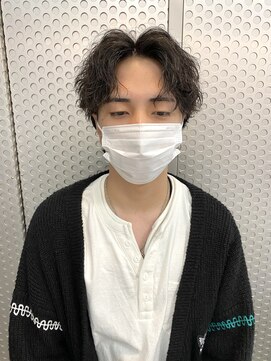 テテ(TETE) センターパート　ツイストスパイラル