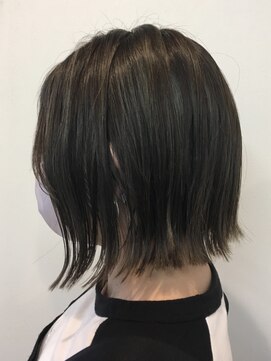 ラズープリット 軽めの切りっぱなしボブ