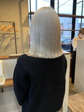 アム(am) ホワイトカラー