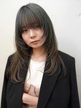 シティ(sity.) レイヤーカット　アッシュカラー　20代30代　ロングレイヤー