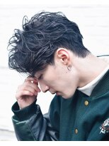 レタッチバイフィフス(RETOUCH by fifth)&nbsp;シャドウパーマ無造作パーマセンターパートマッシュヘア毛流れ