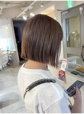 切りっぱなしボブ フラットボブ ミルキーベージュ