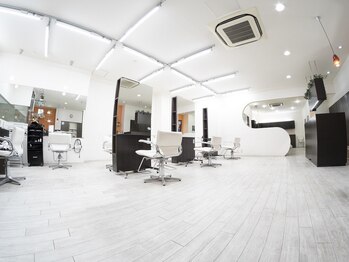 セダクション 道後樋又店(Seduction)の写真/経験豊富なスタイリストが創る”似合わせ”カット◇自宅でも扱いやすい、魅力を引き出す最旬スタイルへ＊
