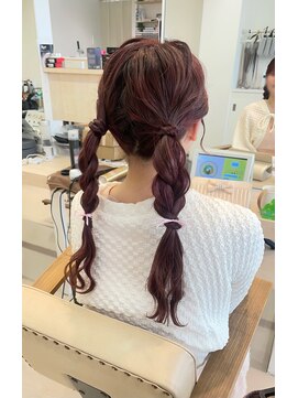 バーチ バイ クロップエス(BIRCH by crop es) ツイン編みおろしヘアアレンジ