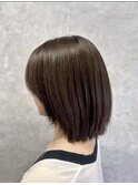 柔らかなベージュ