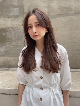 アイユー(ii+U) 大人上品レイヤーカット　ブラウンベージュ　似合わせ顔周り