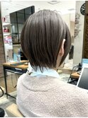 〔岩田莉奈〕地毛風縮毛矯正 ひし形ショートボブ 白髪染め 新宿
